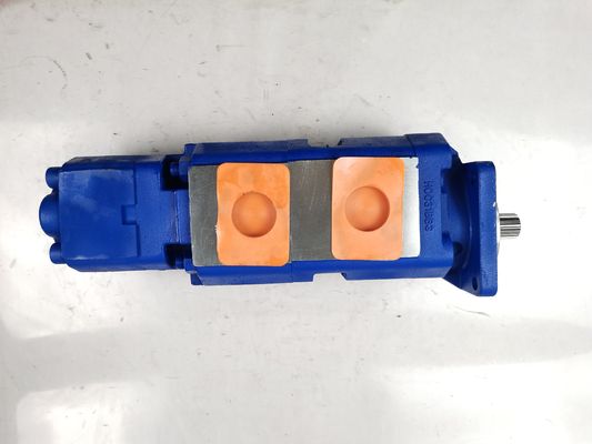 Een jaar garantie Hydraulische tandwielpomp 163143B61A Hoogwaardige drievoudige pomp gebruikt in bouwmachines voor Komatsu Kawasaki