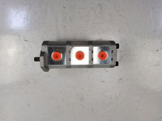 Hydraulische tandwielpomp 12+12+12 10T L IJzer en aluminiumlegering materialen  Bereik voor Bouwmachines Fabriekslevering Hydraulische reserveonderdelen