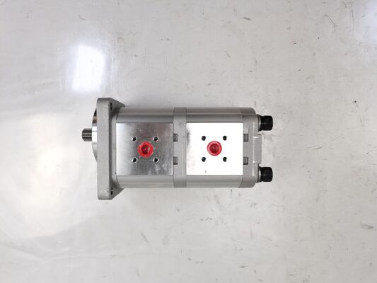 16.3+16.3-15T-L Hydraulische tandwielpomp Materiaal van ijzer- en aluminiumlegeringen Bereik voor bouwmachines Fabrieksvoorziening Hydraulische reserveonderdelen