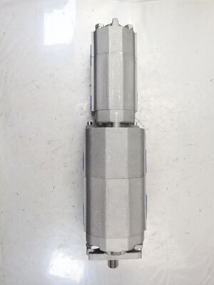 4 Stage Hydraulische tandwielpomp 80+80+40+8 Hoogwaardige ijzer- en aluminiumlegeringsmaterialen Verscheidenheid voor bouwmachines Fabrieksvoorraad Hydraulische onderdelen