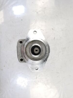 3 Stage Hydraulische tandwielpomp234-60-72100 Hoogwaardige ijzer- en aluminiumlegeringsmaterialen Verscheidenheid voor bouwmachines Fabrieksvoorziening Hydraulische onderdelen