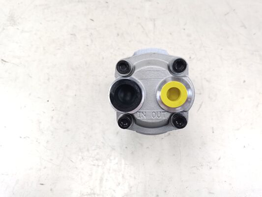 Hoge kwaliteit Hydraulische tandwielpomp CBTZ-F420-AL1Φ10T Achterste olieafvoer Industriële kwaliteit tandwielpomp olie legeringsmateriaal Hydraulische vervanging Een jaar garantie