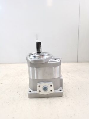 Aanpassen Hydraulische pomp 705-11-33210 Eerste fase Komatsu gietijzer aluminium legering Gear pomp voor bouwmachines OEM ODM één jaar garantie