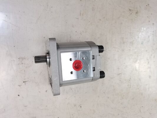 Aanpasbare Komatsu Gear Pump 9218014 Oliepomp Gegote ijzer Aluminium legeringsmaterialen Pomp 200bar Hydraulische onderdelen voor bouwmachines