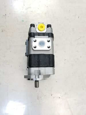 Komatsu Tandwielpomp KFP2228-5CSCS/KFP2228-5ASCS Hydraulische Pomp Gietijzer Aluminiumlegering Materialen Hogedrukpomp Hydraulische Onderdelen Fabriek Levering