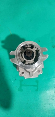 705-52-10030 BAR18+18 1+2 Pomp Achter elkaar Assy GD405A